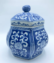 Load image into Gallery viewer, Large Mid Century Canton Ginger Jar
