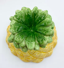 Load image into Gallery viewer, Large Italian Majolica Pineapple
